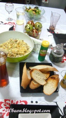 [dinner spread with creamy dory pasta, by 240baon[4].jpg]