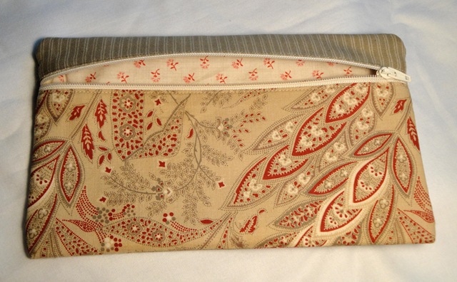 [flat pencil case  open[4].jpg]