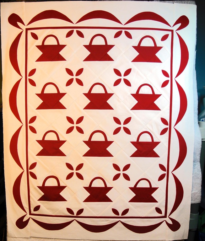 [AccuQuilt Red Basket Quilt[3].jpg]