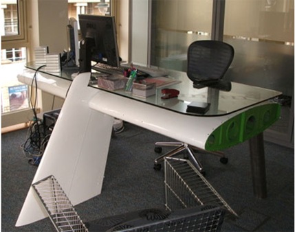 airplane-desk-2