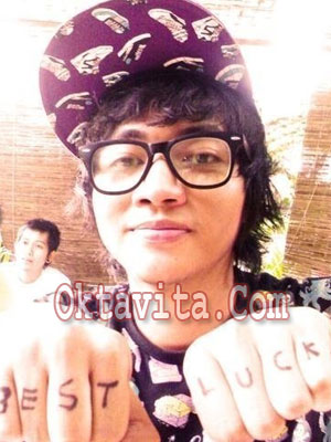 Gita Gutawa dan Dochi Sadega Pee Wee Gaskin Gita Gutawa dan Dochi Sadega Pee Wee Gaskin