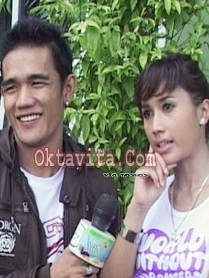 Melinda dan Ilham Sembilan Band