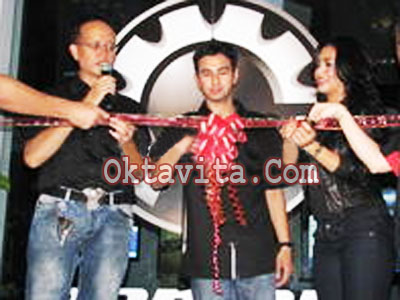 Spyder Showroom Raffi