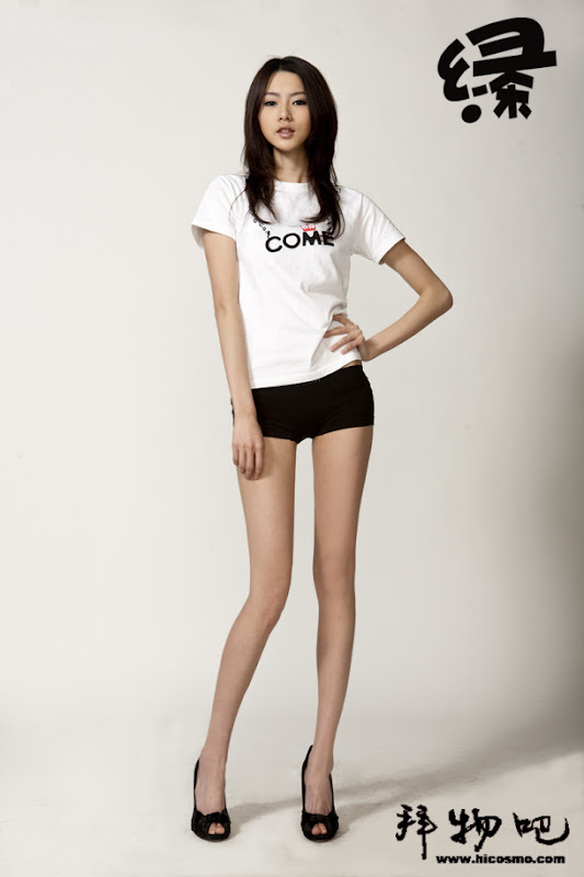 美眉日报 92422734 705e 44ec 8655 6fbb78eb12df 淇淇@COME TEE~性感美腿诱惑