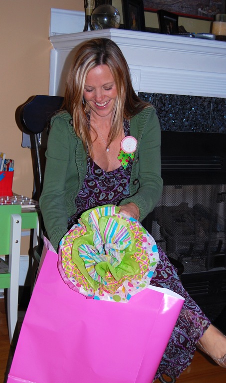 [holly opening presents[1].jpg]