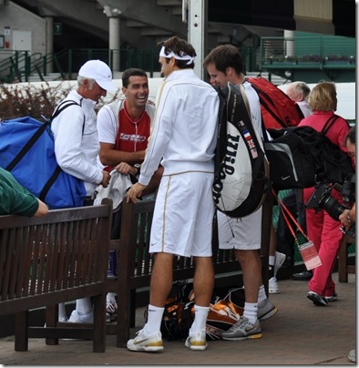 Roger_Federer_Wimbledon_practice1