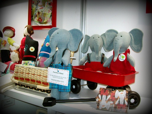 [jodie elephants[4].jpg]