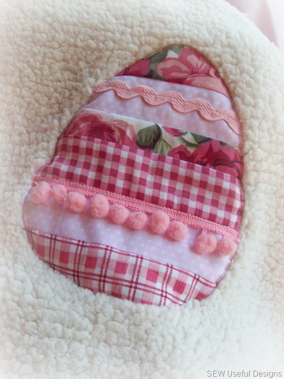 [Easter costume tummy egg[6].jpg]