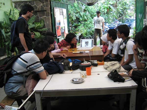 [titabackinbandung3.jpg]