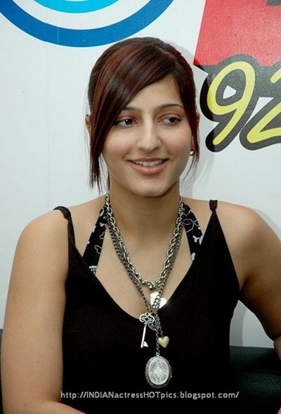 shruti_hasan_05