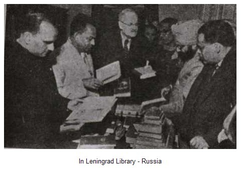 [In Leningrad Library - Russia[2].jpg]
