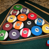 Pool Ball Cake 09-22-09 016.jpg