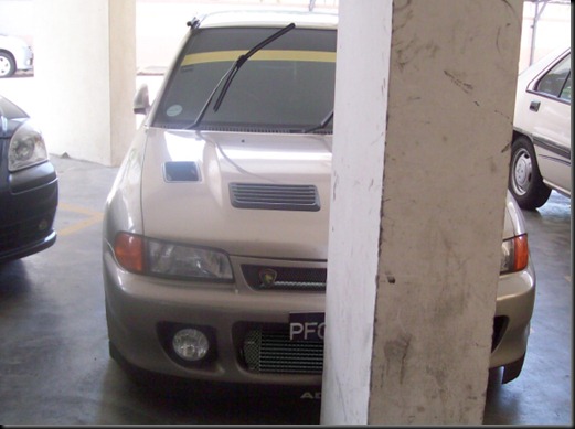 bini no.2 aku niehh..? merajuK lagih ker syg..? gee