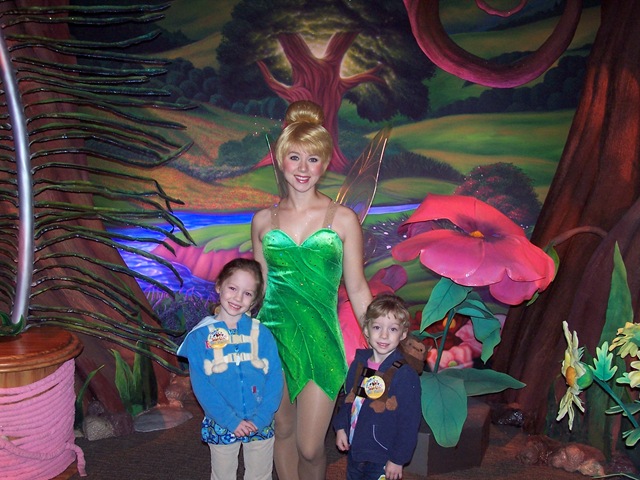 [Rachel, Tink, Sage[2].jpg]
