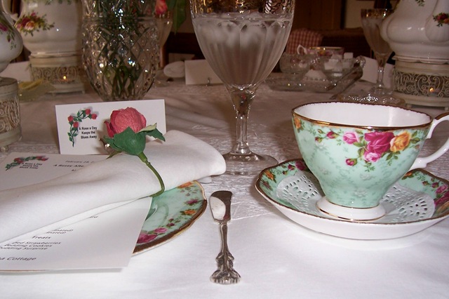 [damask teacup[2].jpg]