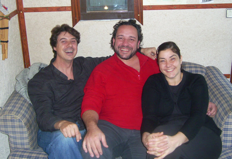 Aina i Andreu amb en Guillem Méndez