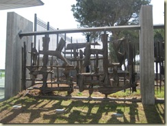 Sculpture Entrrance to Knesset (Small)
