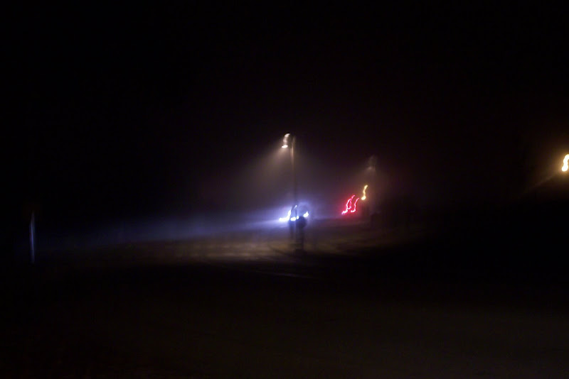 foggy night Foggy nights waiting for the bus