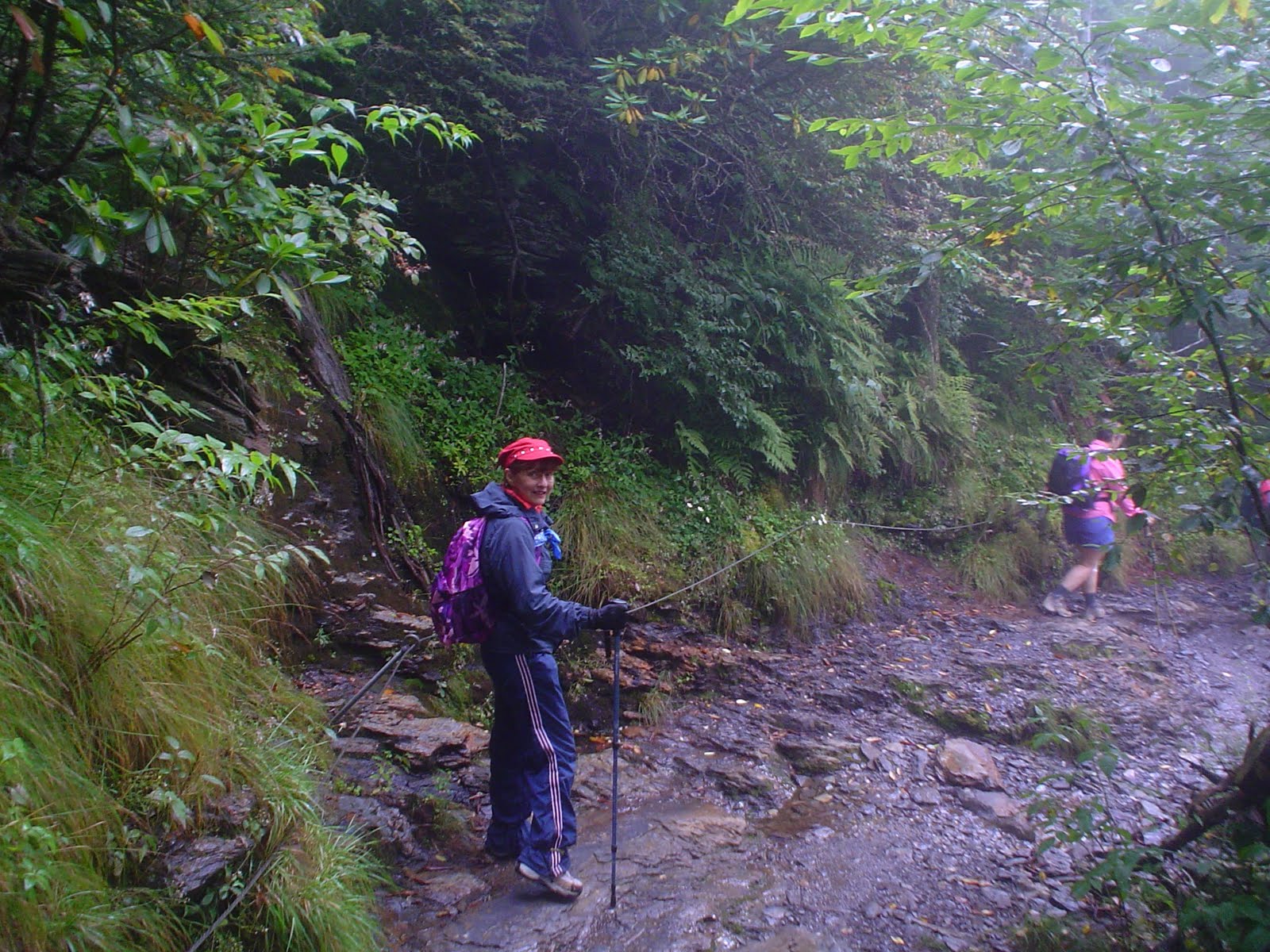 [Mt Laconte Sept 09 041[2].jpg]