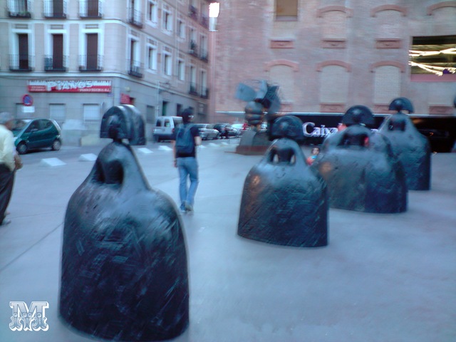 [PaseandoporMadrid12.jpg]