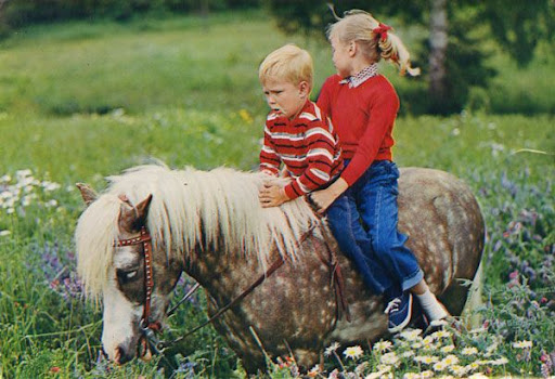 Cartes Postales Pop et  Kitsch des années 50, 70 et 70 Childrens and animals / Enfants et animaux