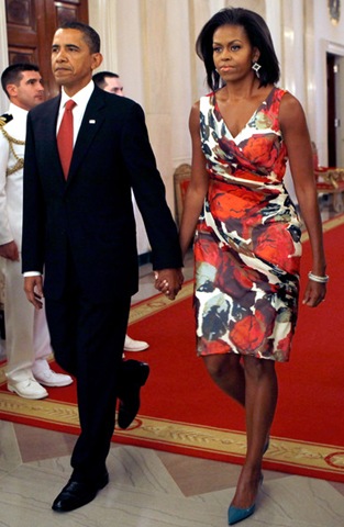 [Obama+Awards+Medal+Honor+Posthumously+Soldier+3lg50_KAlYZl[3].jpg]