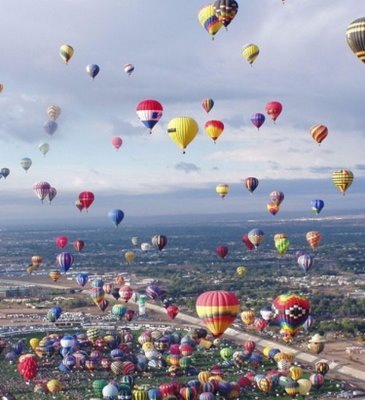 [972005Hot_air_balloons_Albuquerquesm[1].jpg]