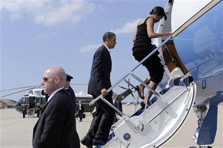 [obamas_date[2].jpg]