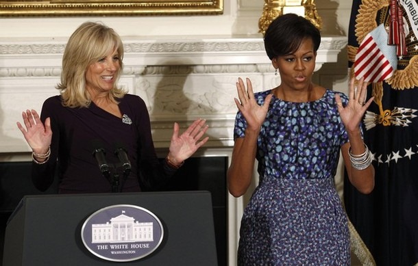 [moji cheerleaders[4].jpg]