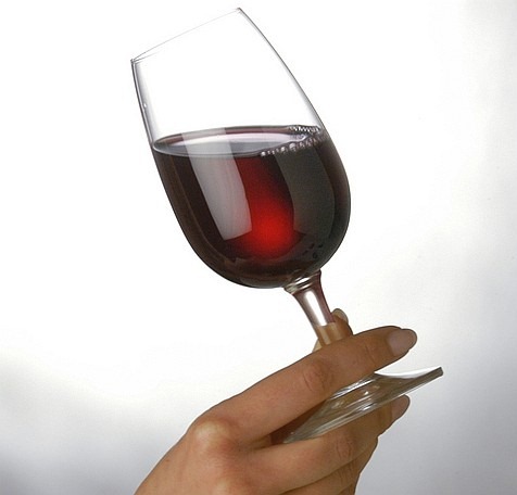 [holding-wine[2].jpg]