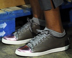 [amd_sneakers_obama[2].jpg]