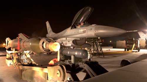 [F-16-en-wapens[5].jpg]