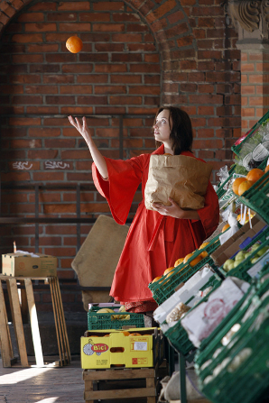 [1238677088000_02_-_appelsinpiken_251[2].png]