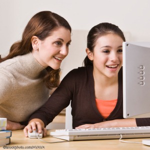 [istock_avava-4-mom-and-daughter-looking-at-computer-screen-c[8].jpg]