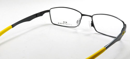 オークリーフレームの新作!LIVESTRONG&DUCATシリーズ オークリーフレームの新作!LIVESTRONG&DUCATシリーズ