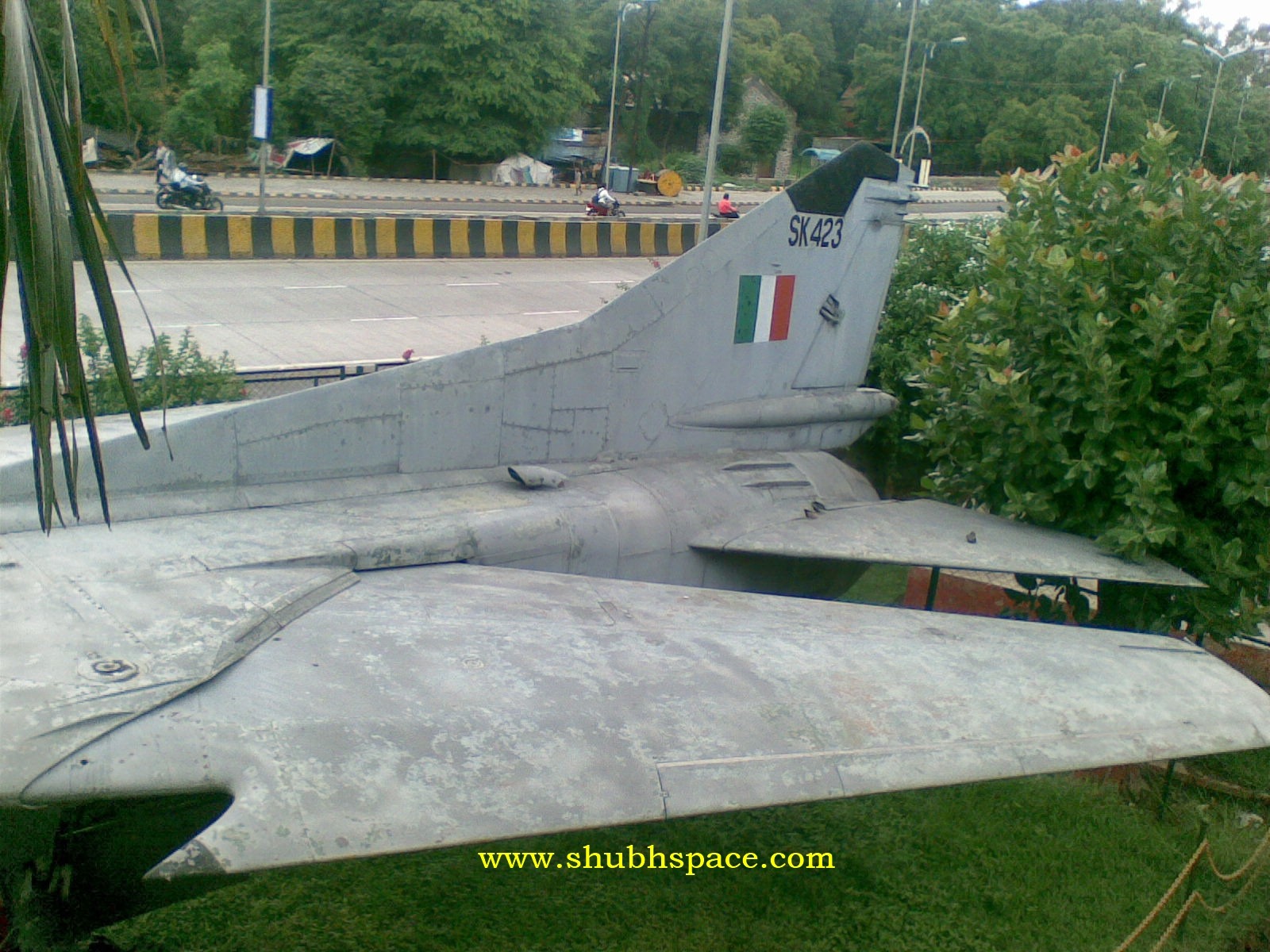[20100630_Warbird_MiG23_Pune_042.jpg]