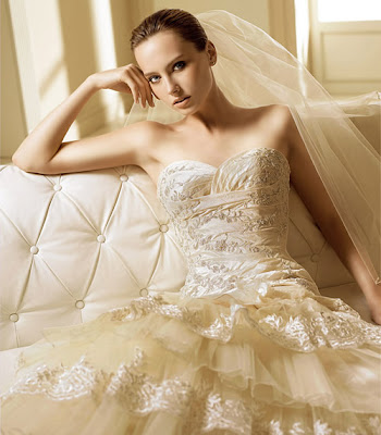 Modelo Madeira - Colección Taffetas - La Sposa 2008