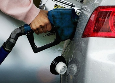 petrol oil rate in india biggest 3 state rs. 5 hike