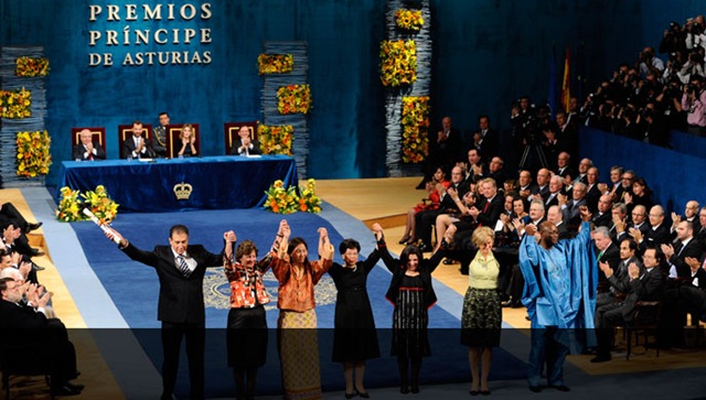 [ceremonia Premios Príncipe de Asturias oct 2009[3].jpg]