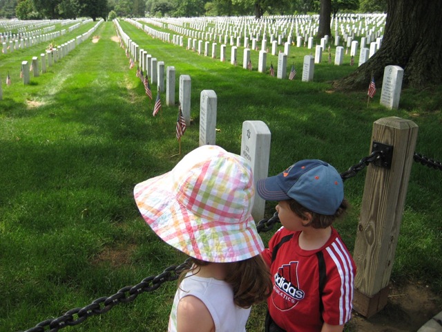 [Arlington National Cemetery (1)[3].jpg]
