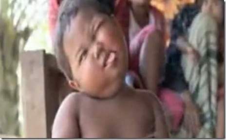Indonesian 2-year-old smoking cigarrete baby Ardi Ruzal