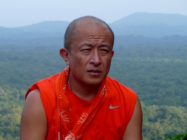 [rinpoche (6)[3].jpg]