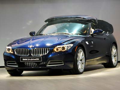  model BMW Z4 will replace with itself BMW Z4 Roadster and BMW Z4 Coupe