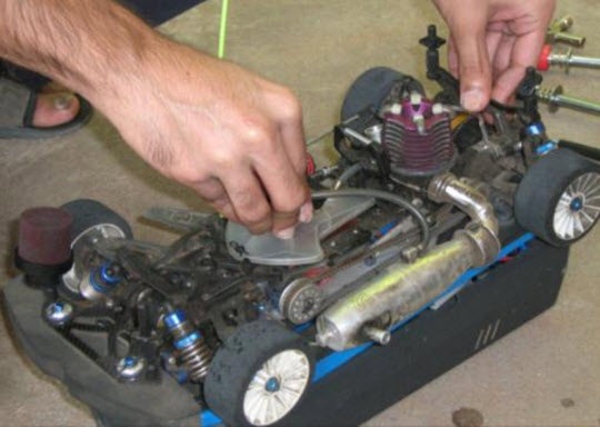 Belt Driven On-road Car (Scale 1:10) Belt Driven On-road Car (Scale 1:10)