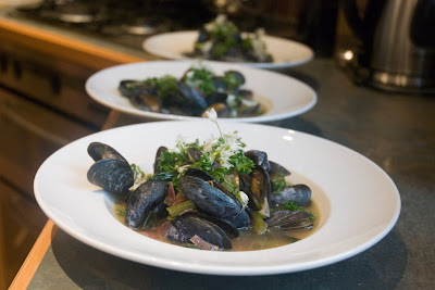 Mussels in Wild Garlic and Homebrew