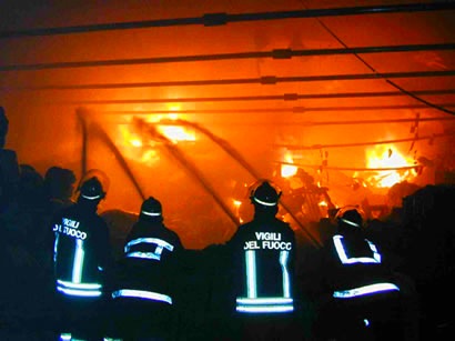 [004.incendio5.jpg]