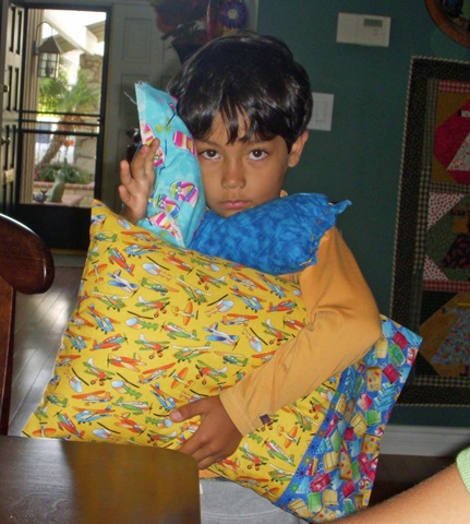 [Emilio and his pillows[2].jpg]