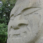 Detalle de la estatua femenina
