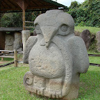 &Aacute;guila y serpiente
