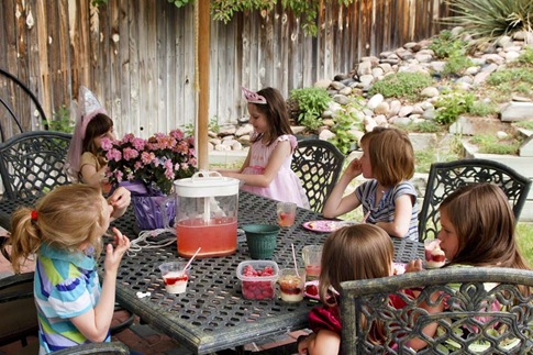 [2010_0602_Brenna-birthdayteaparty-19w[2].jpg]